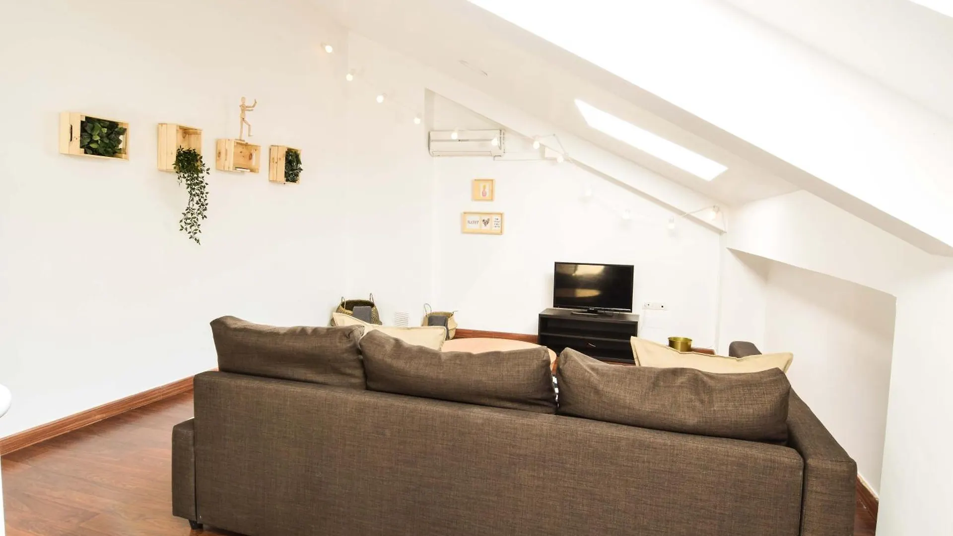 Letplanet Bishops Stay Malaga Apartment